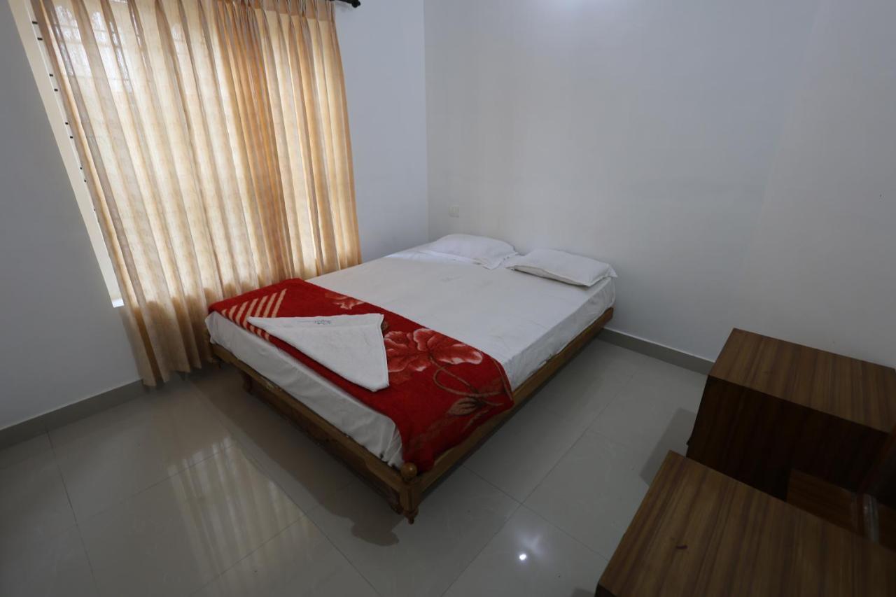 Wayanad Regal Residency Hotel Kalpatta Buitenkant foto