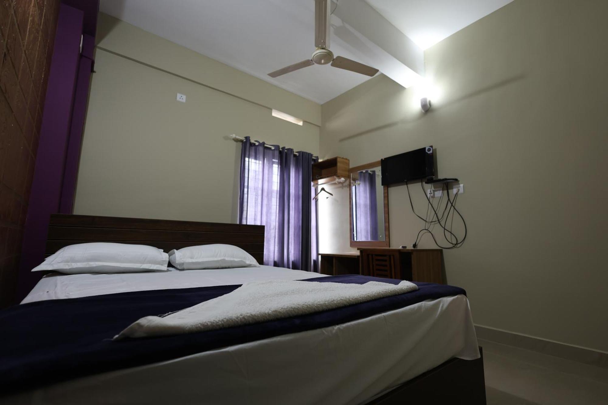 Wayanad Regal Residency Hotel Kalpatta Buitenkant foto